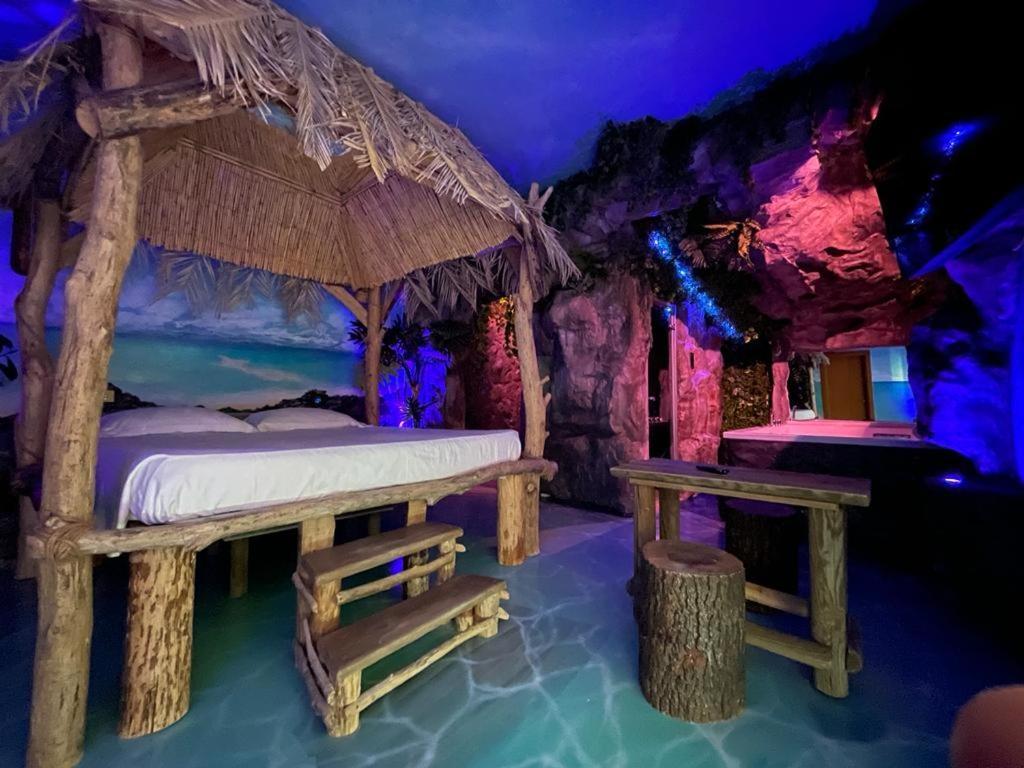 Hotel Carosello Понтеканьяно Экстерьер фото