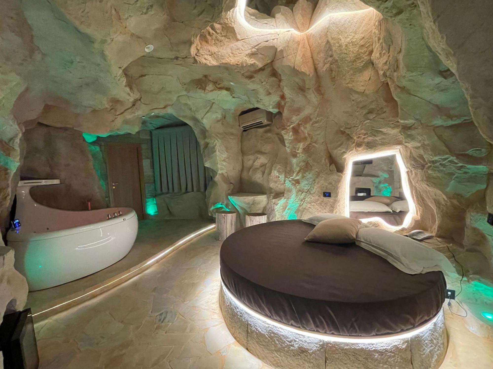 Hotel Carosello Понтеканьяно Экстерьер фото