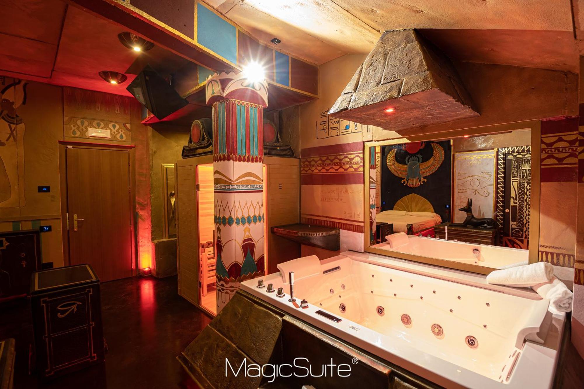 Hotel Carosello Понтеканьяно Экстерьер фото