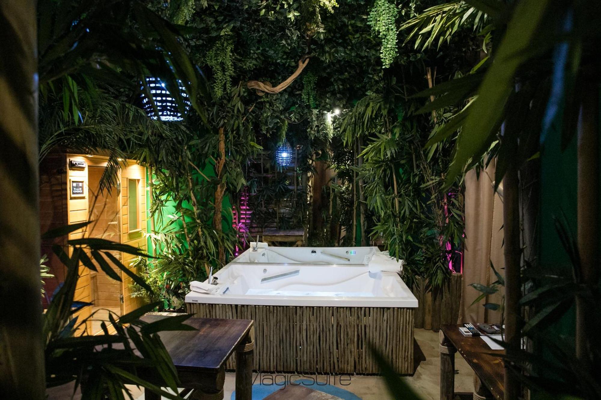 Hotel Carosello Понтеканьяно Экстерьер фото