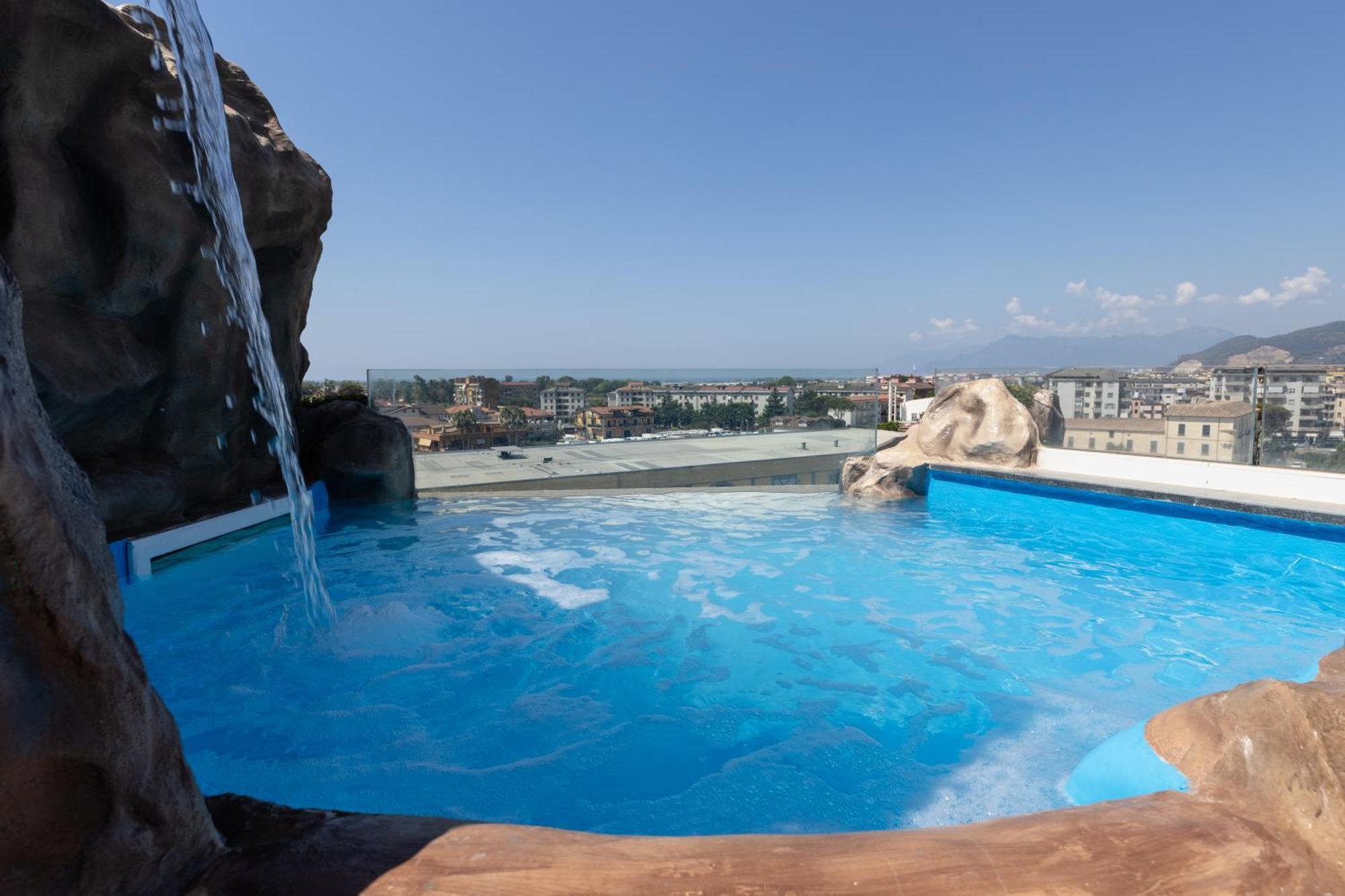 Hotel Carosello Понтеканьяно Экстерьер фото